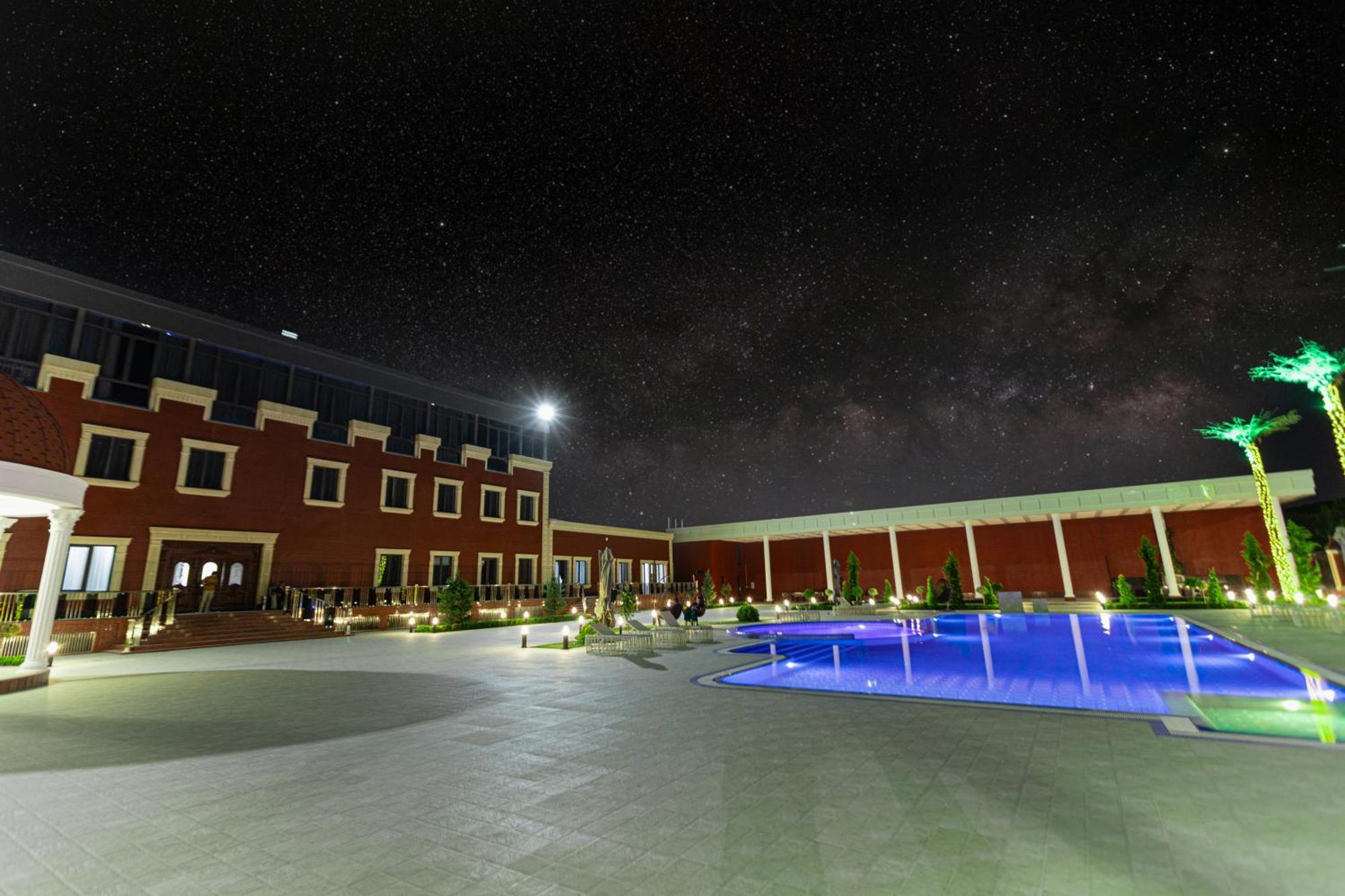 Hotel Sultan Palace Samarkand Buitenkant foto